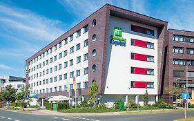 Holiday Inn Express Bremen Airport Exterior photo